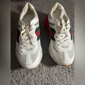 Women Gucci sneaker size 35 US 5